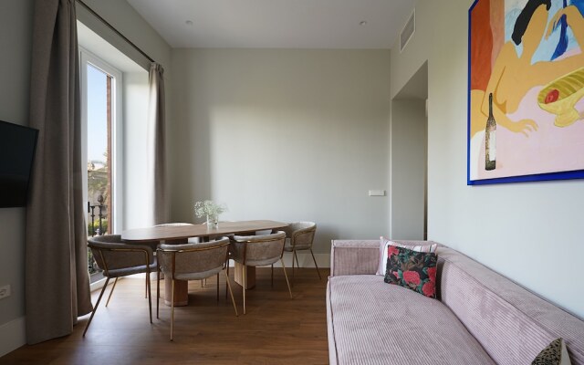 Numa Seville Prestigio