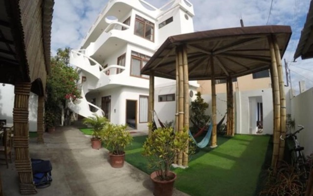 Gran Hostal Tintorera