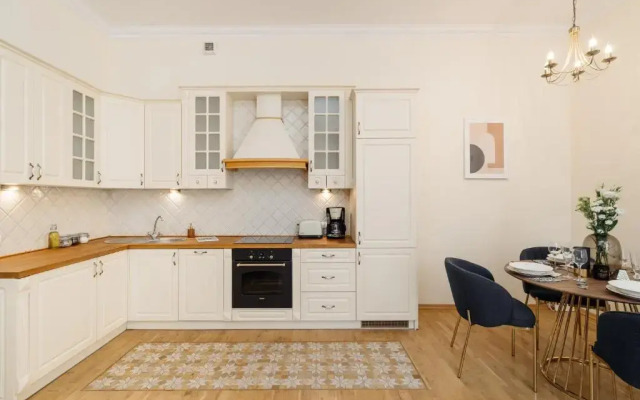 Hamptons Home by Loft Affair