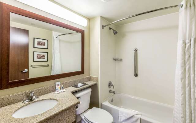 Comfort Inn Medford - Long Island