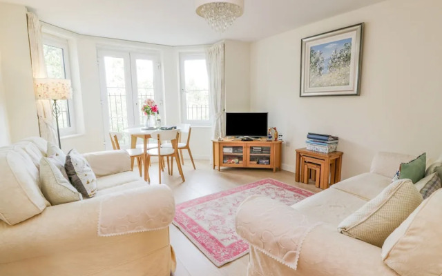 Tweed Apartment