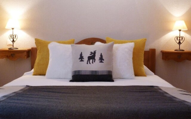 Fermes DU Planet N°4 : Chalet 12 Personnes / Chalet 12 People