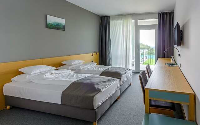 Rákóczi Hotel, Tábor és Rendezvényközpont