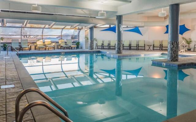 Atlantic Oceanside Hotel & Conference Center