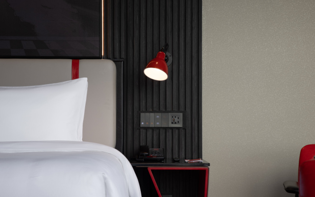 Radisson Red Zhuhai Gongbei Port