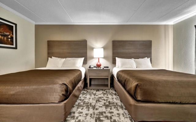 Quality Hotel & Suites At The Falls