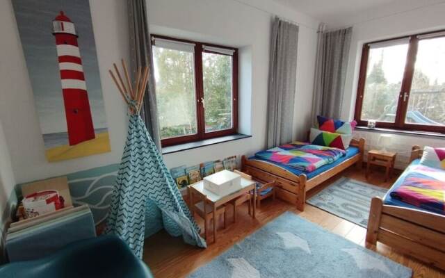 Birklund Modern Retreat