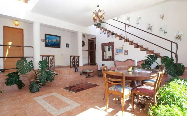 Apartment 1571