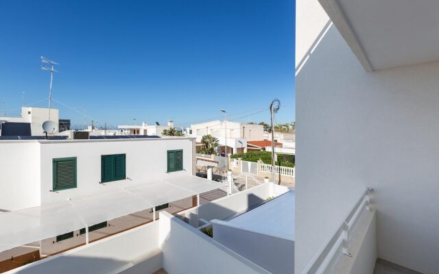 3399 Bina House by Barbarhouse