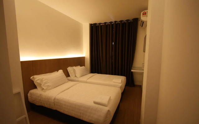 Place2Stay Business Hotel - Waterfront