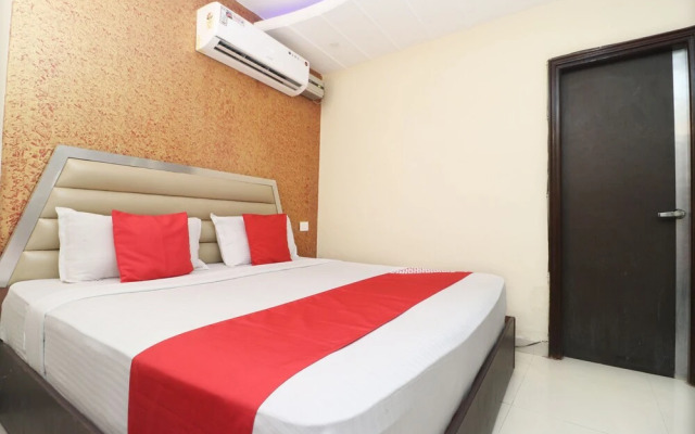 OYO 4849 Hotel Staywell