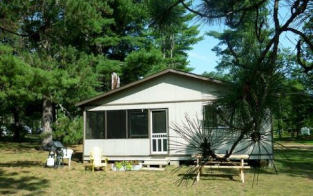 Chippawa Resort - Cottages & Camping