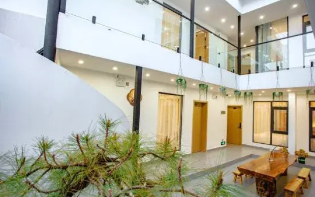 Yinian Huakai Xinian Homestay