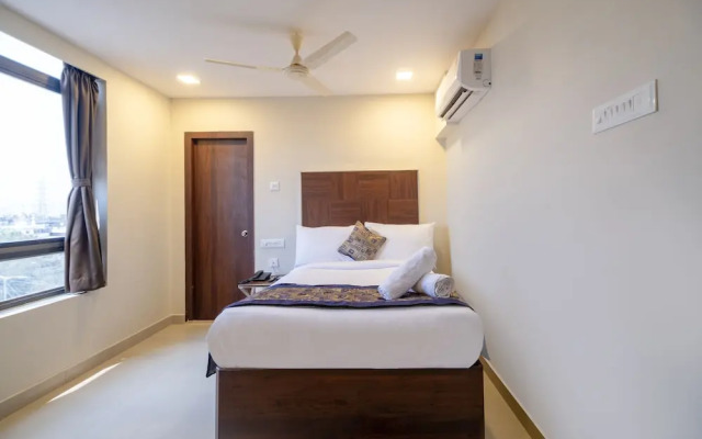 Monday Hotels - Swarna's The Capital