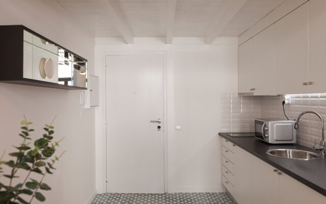 Oporto Invite - Bonjardim
