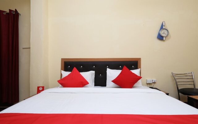 Royal Guest House By OYO Rooms