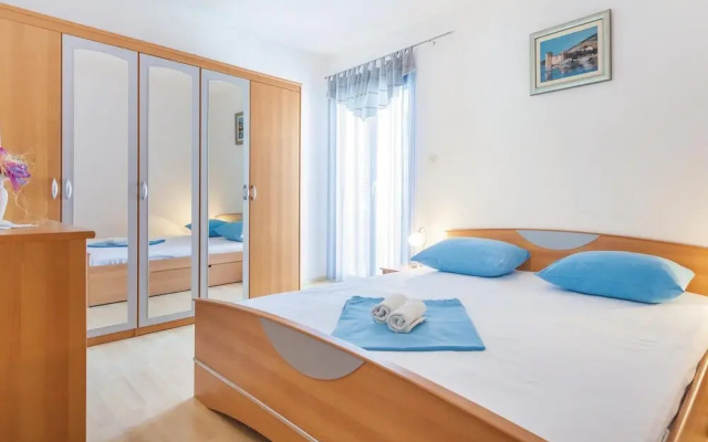 Beautiful Home in Trogir With Wifi and 2 Bedrooms