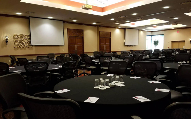 Crowne Plaza Atlanta SW - Peachtree City by IHG