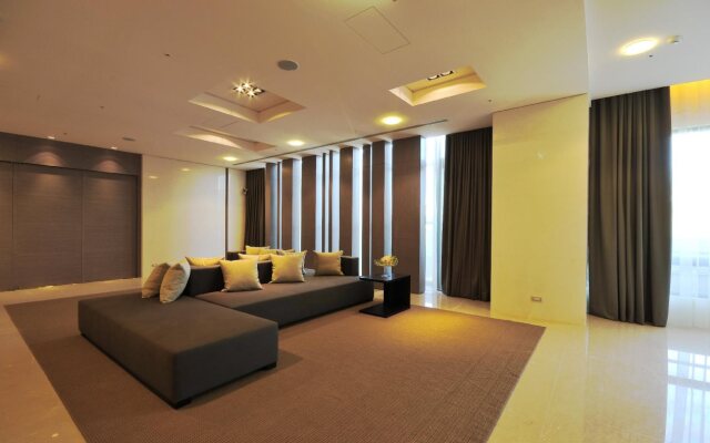 Zenda Suites