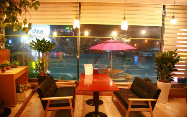 Gumi Hotel