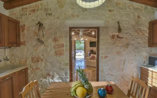 TRULLI ITALIA 6&2, Emma Villas