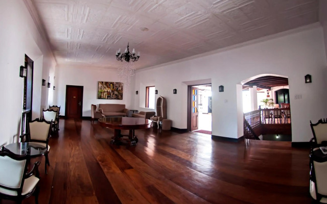Vigan Plaza Hotel