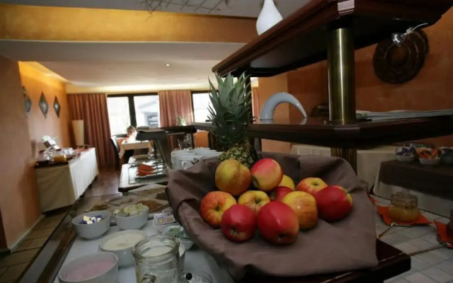 Stargaze Home Hotel