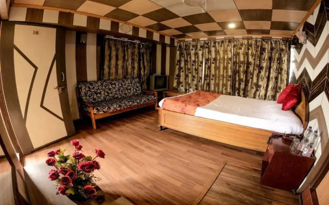 Broadway Annexe Darjeeling by Goroomgo