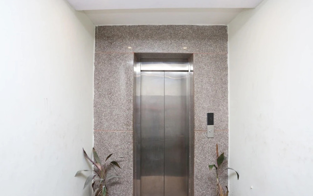 OYO 35366 Hotel Shiv Murti