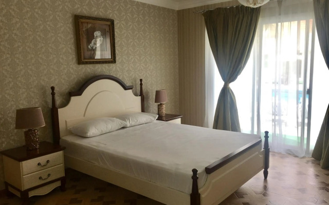 Al Khalidiah Resort