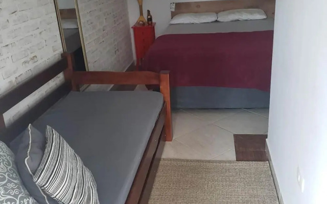 Casa com piscina e churrasqueira em Massaguaçu SP