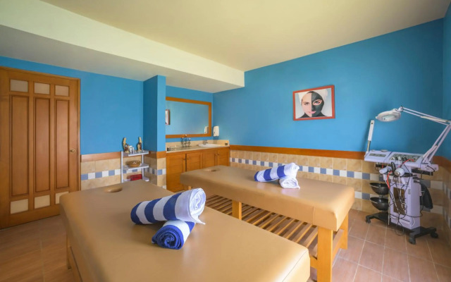 Marina Plaza Hotel, Tala Bay