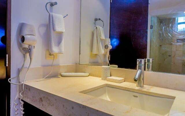 Elements Garden House 11 2 Bedroom Condo by RedAwning