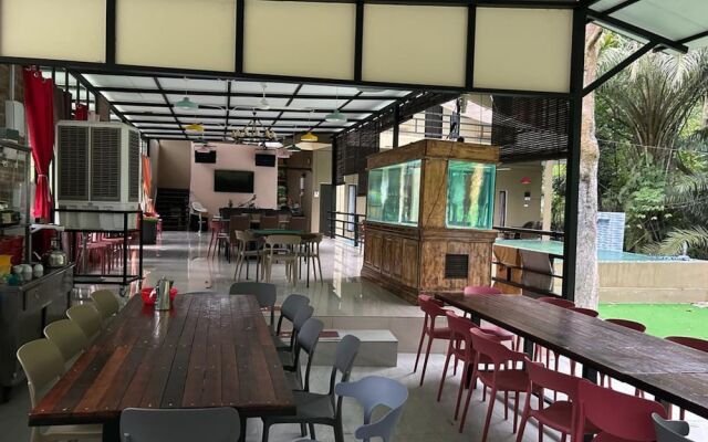 Private Pool FamilyResort Bentong Pahang