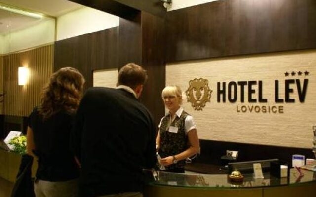 Hotel Lev