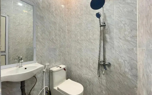 OYO 90527 Homestay 81 Baloi - A