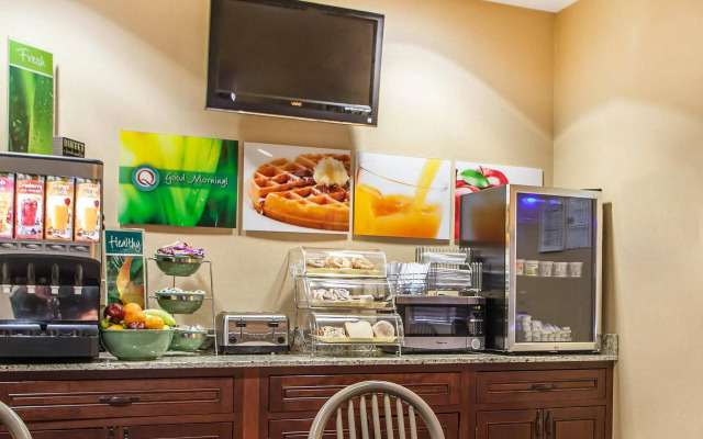 Comfort Inn & Suites