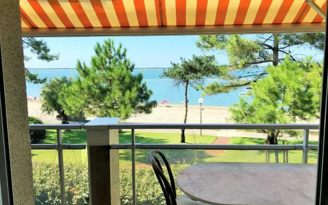 Appartement Vue Mer Terrasse, Parking C213