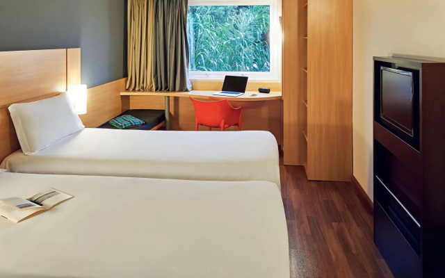 ibis Paulinia