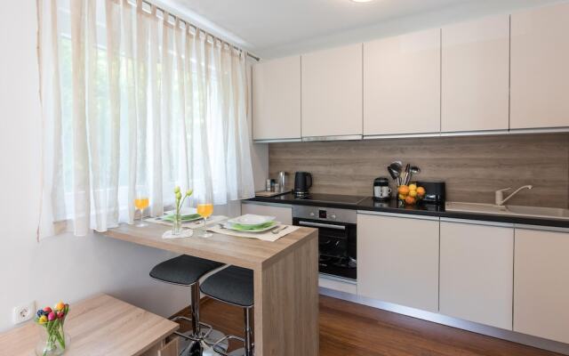Studios And Room Solis Ideal For Couples