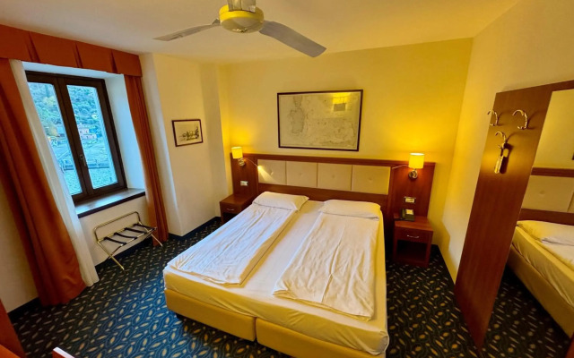 Hotel Benaco