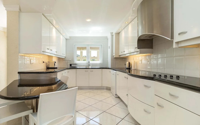 3 Bedroom Apartment - Beach Club