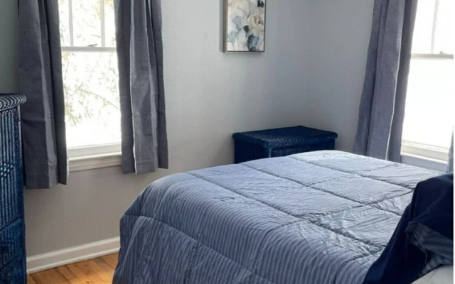 Blue Sunsets Cozy Retreat