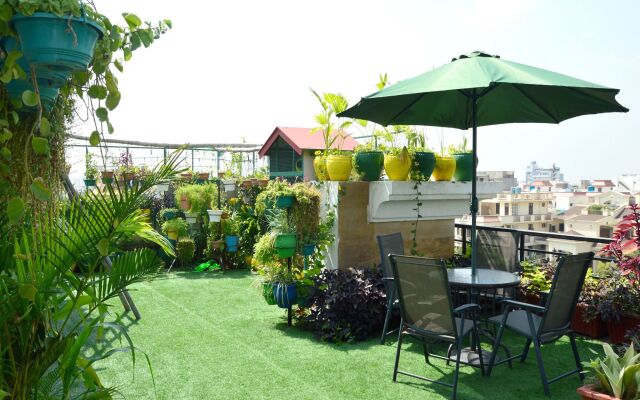 OYO 7363 Hotel N71 Rooms & Banquets