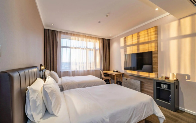 Hanting Hotel Nong'An Railway Station