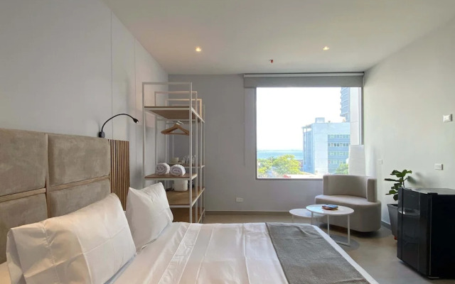 w Grandiose 2BR w Lovely Terrace in CTG