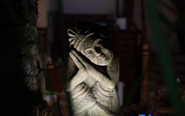 Hidden Garden Inn