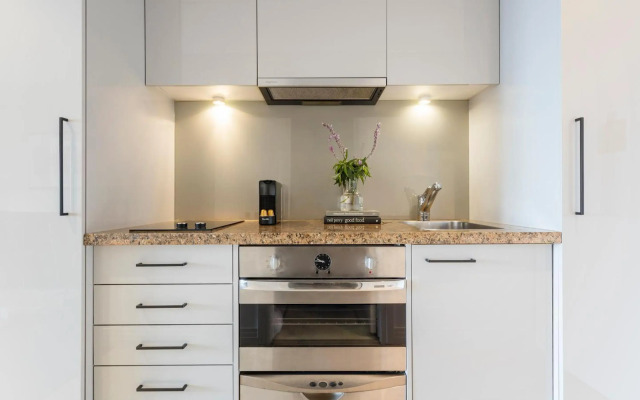 Avani Auckland Metropolis Residences