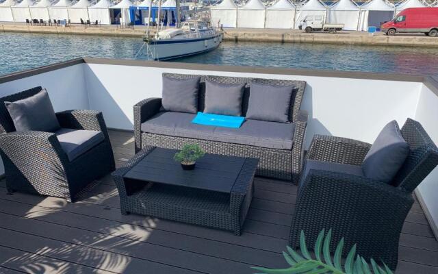 Floating House ARENA 1