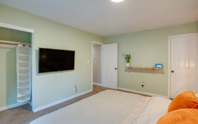 Idyllic Tahoe Home: 1 Mi to Heavenly Ski Resort!